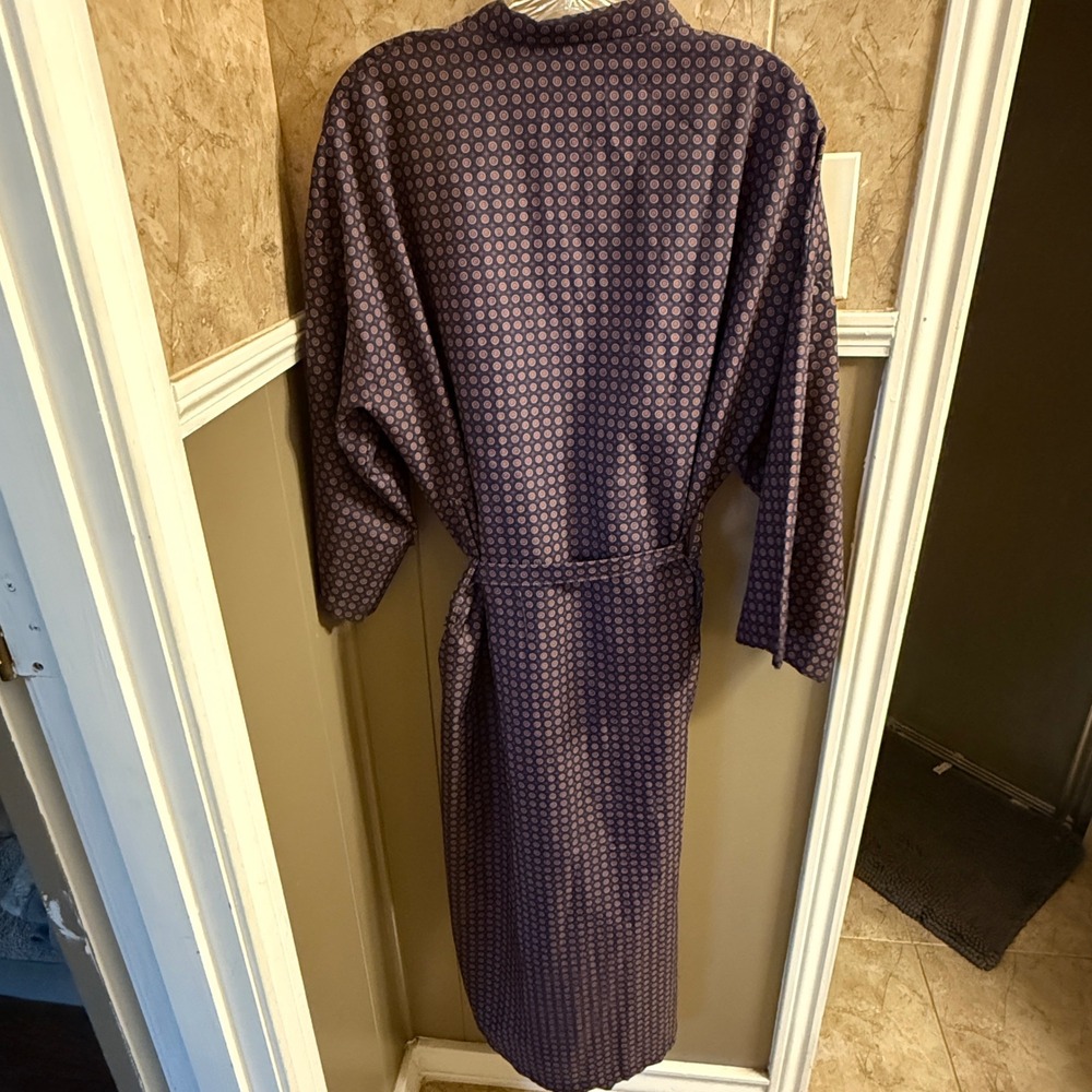 Vintage Bill Blass Mens Robe One Size Navy‎ Burgundy Geometric Pattern USA Made - Picture 2 of 3
